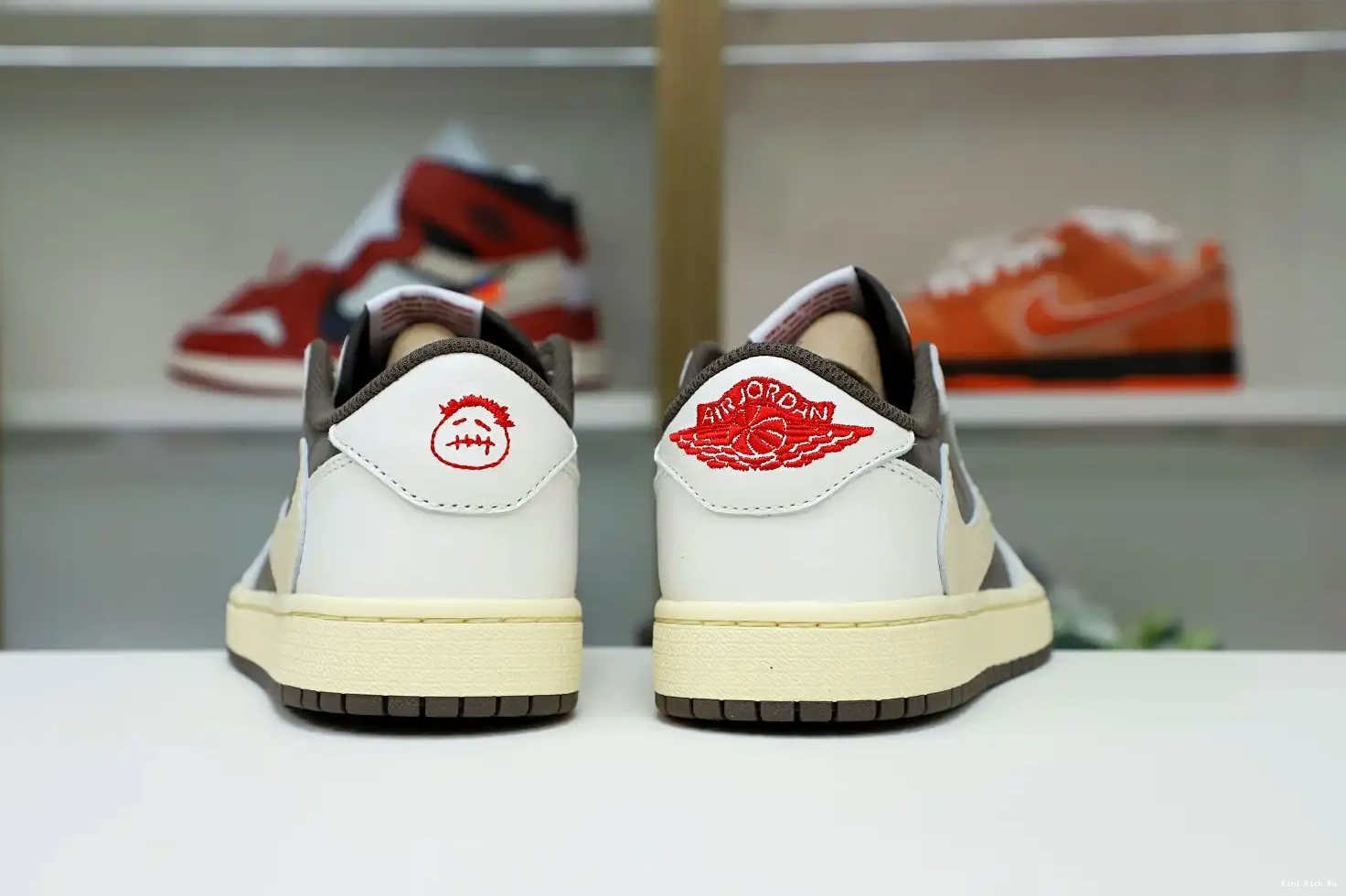 X TRAVIS 1 AIR LOW MOCHA SCOTT Kimikick JORDAN OG REVERSE 0822